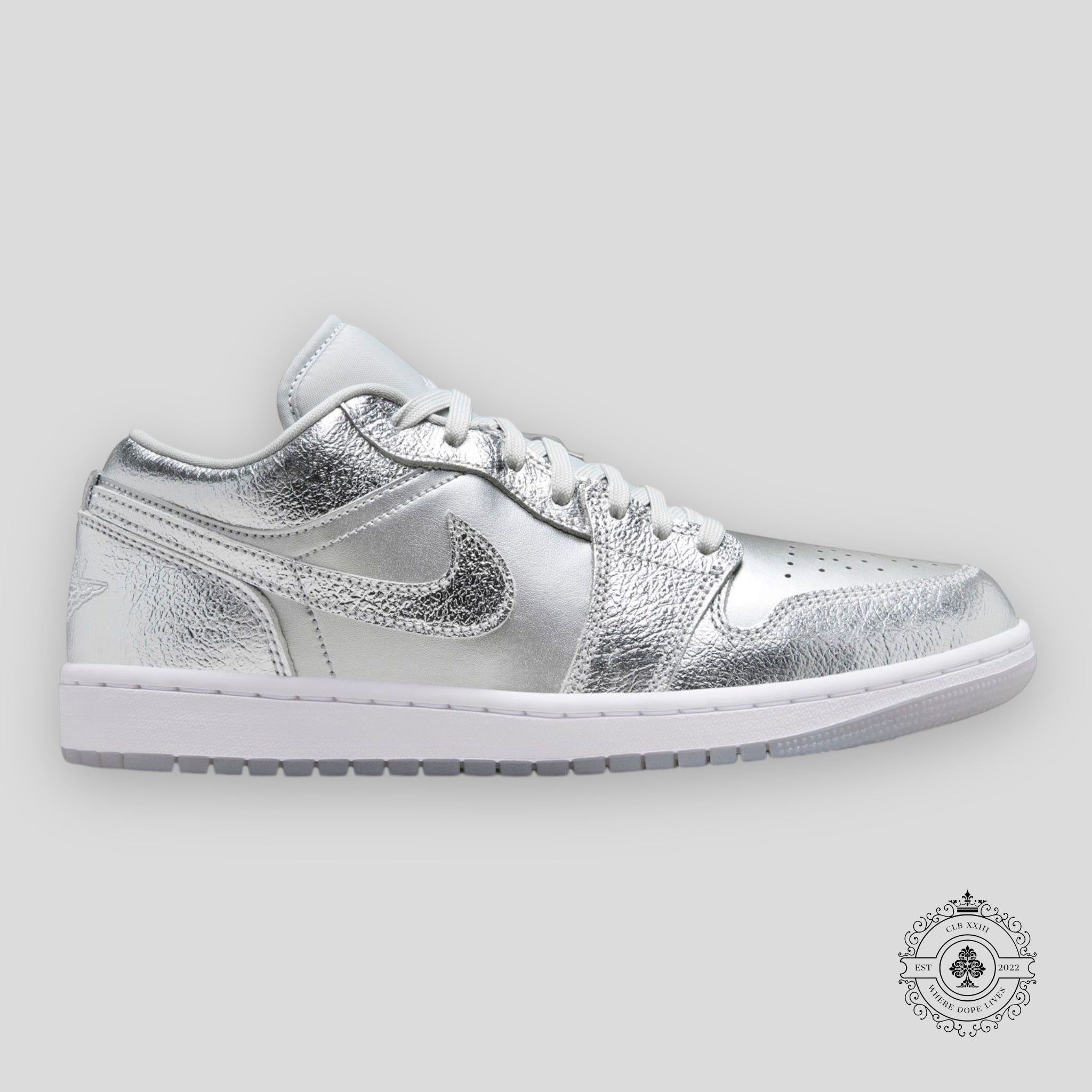 Air Jordan 1 Low SE W Metallic Silver