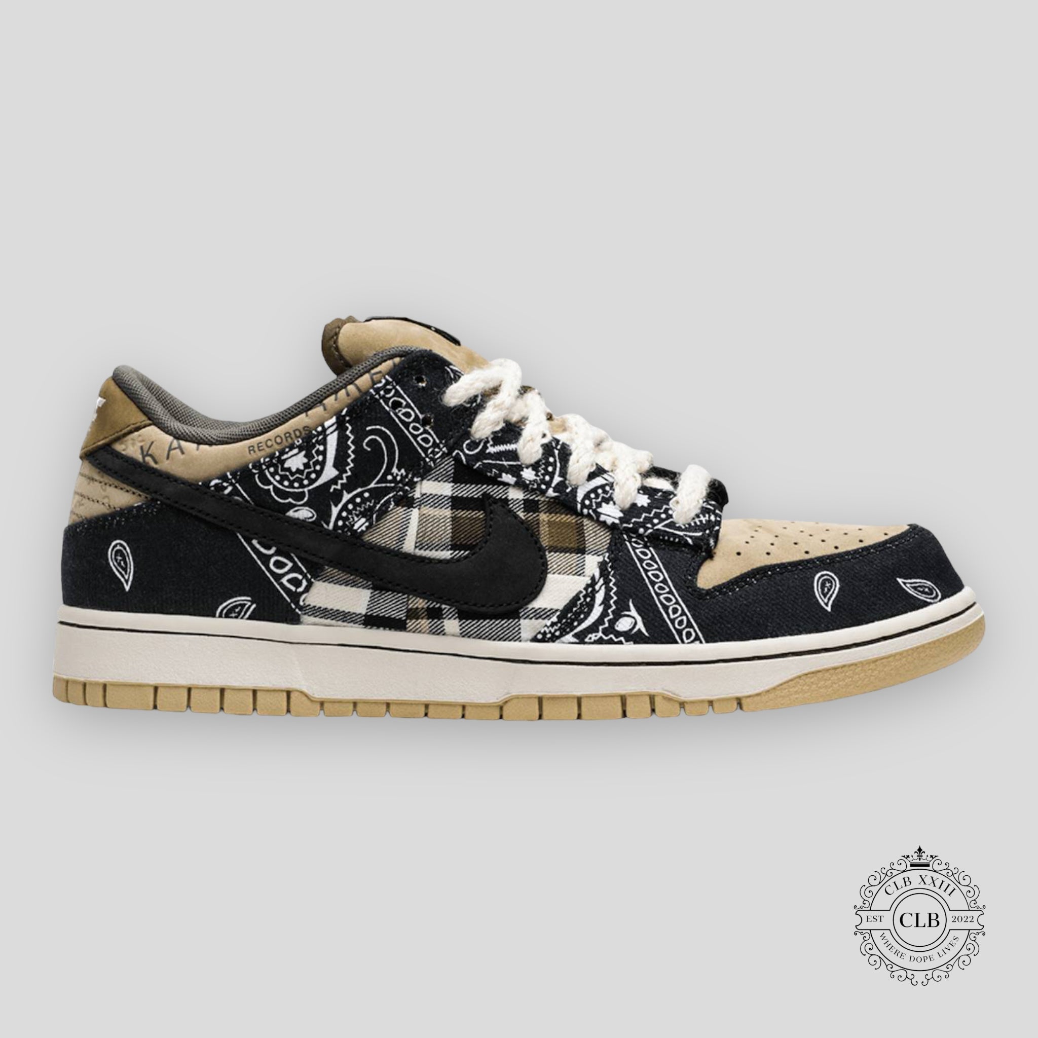 NIKE SB DUNK LOW X TRAVIS SCOTT